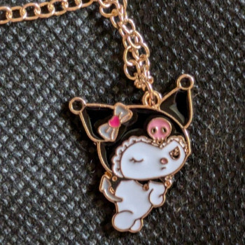 Κολιέ Kuromi που Κλείνει Μάτι