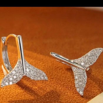 Σκουλαρίκια Φάλαινα