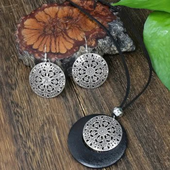 Σετ Κολιέ & Σκουλαρίκια με Εθνικό Σχέδιο – Κυκλικό Μοτίβο