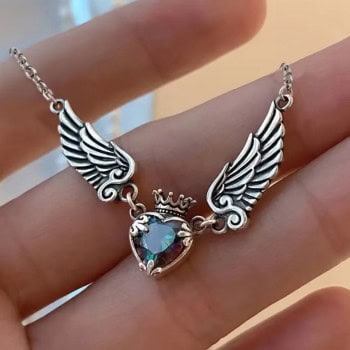 Ατσάλινο Κολιέ με Πέτρα Καρδιάς και Φτερά