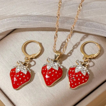 Σετ κοσμημάτων με Σχέδιο Φράουλες – Σκουλαρίκια & Κολιέ