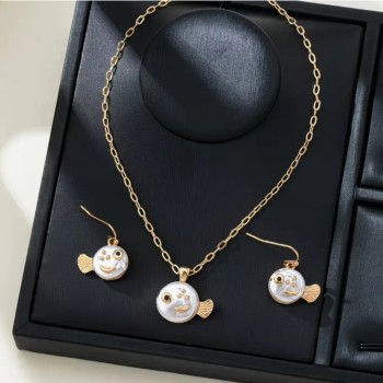 Σετ Ατσάλινο Κολιέ & Σκουλαρίκια σε Χρυσό Χρώμα με Σχέδιο Ψαράκι